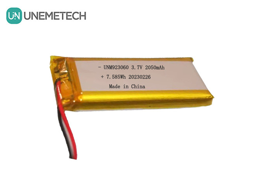 Une batterie Lipo personnalisée à longue durée de vie 3.7V 2050mAh 923060 pour les produits numériques