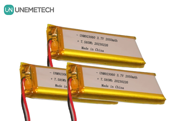 Une batterie Lipo personnalisée à longue durée de vie 3.7V 2050mAh 923060 pour les produits numériques