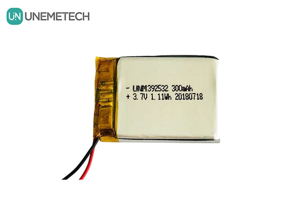 Traqueur GPS batterie polymère au lithium personnalisée / 3,7V 300mAh 392532 batterie Lipo rechargeable