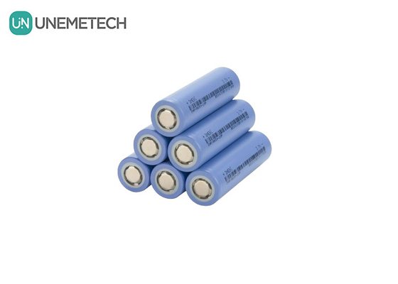 30A Décharge continue 18650 Piles 2000mAh 3,7V Cellule à ions de lithium cylindrique INR18650-20P