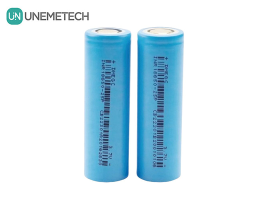 2500mAh 3,7V Max 6A Charge continue Batterie au lithium-ion cylindrique 18650 INR18650-25P