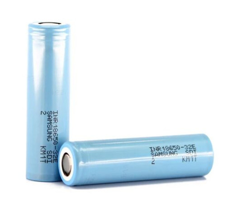 Samsung 32E 18650 3200mAh 6.4A Batterie 3.65V Cellule à ions de lithium cylindrique INR18650-32E